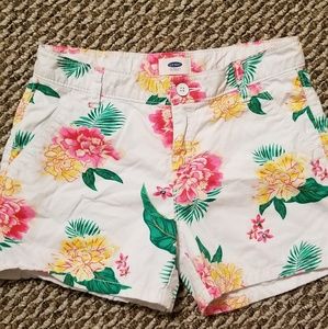 Girls size 14 short